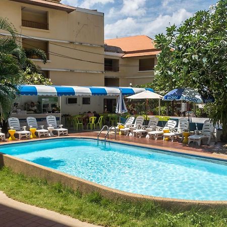 Porterhouse Beach Hotel Patong Exterior foto