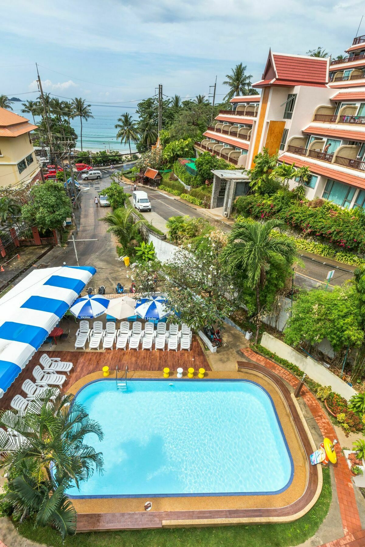 Porterhouse Beach Hotel Patong Exterior foto